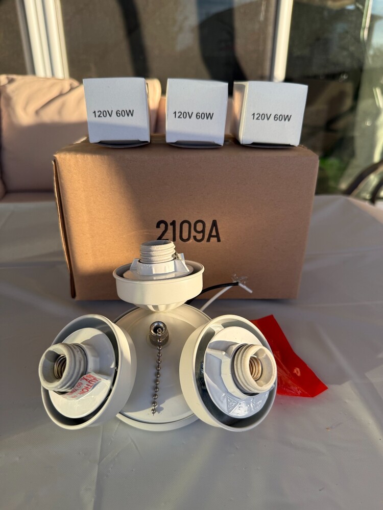 Harbor Breeze Ceiling Fan Light Kit EC635LW-W – 3-Light Fixture w/ Bulbs